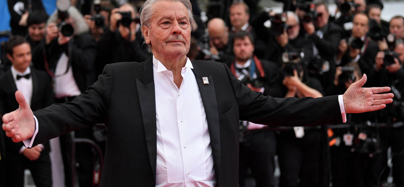 Alain Delont harmincöt, korábban elhunyt kutyája mellé temetik