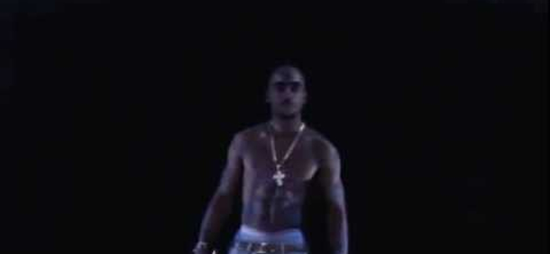 Videó: Tupac Shakur koncertet adott 16 évvel halála után