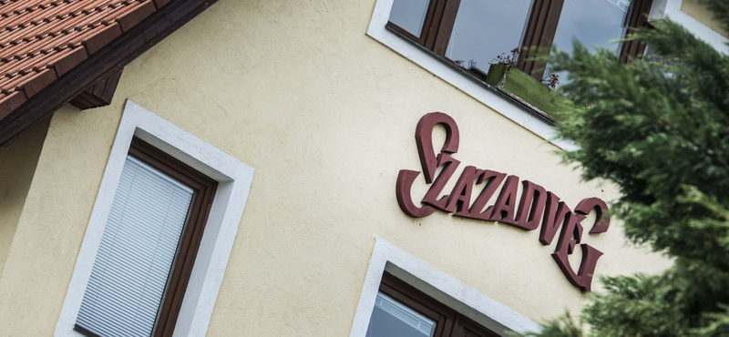 Újabb Századvég-szerződés: óránként 31 ezret fizet a kormány tanácsadásért