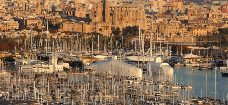 Egyre több áldozata van Mallorcán a balconingnak, válságtanácskozás lesz pénteken