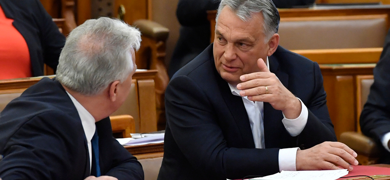 Péterfalvi szerint is „korlátlan megfigyelést eredményezhet” Semjén törvényjavaslata