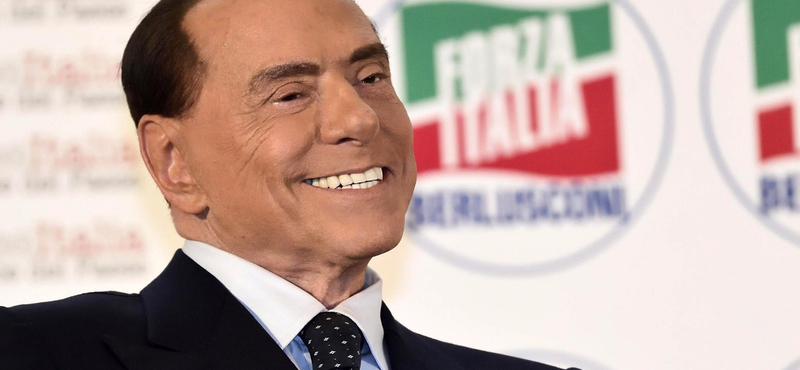 Összeborult Berlusconi pártja Orbán Viktorral a migráció ügyében