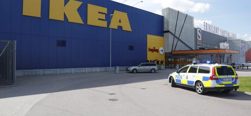 Kanye West bútorokat akar tervezni az IKEA-nak