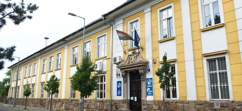Manipulálták az érettségit egy alapítványi iskolában