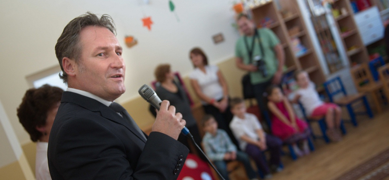 Blikk: Támadás készül Papcsák Ferenc ellen Zuglóban