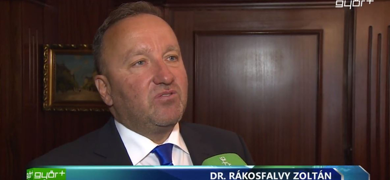 Borkai ügyvédje a vízügynek is dolgozik, területek megszerzésével bízták meg