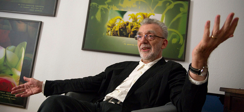 Feldmár András: Minden gyerek, aki megtanul beszélni, már hipnotizálva van