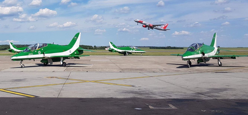 Szaúdi vadászgépek parkoltak be Ferihegyre – fotók