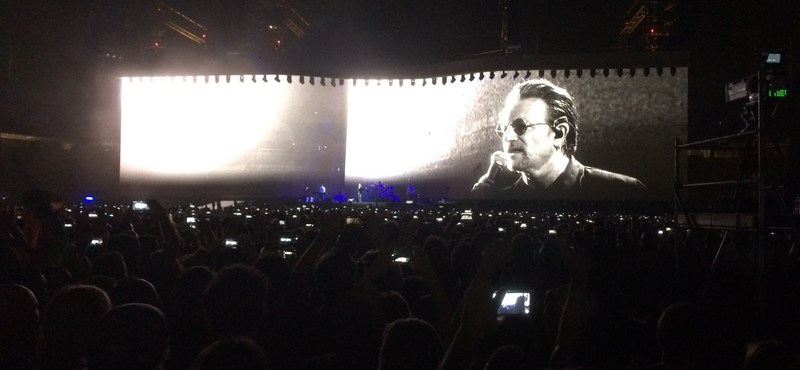 "Hello, hello, hola!" – ilyen volt a U2 koncertje Barcelonában