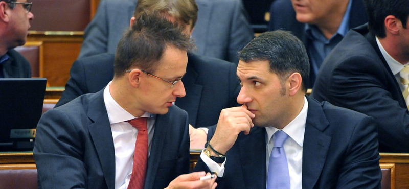 Különadó harmadszorra: a parlament elfogadta a Lázár-javaslatot