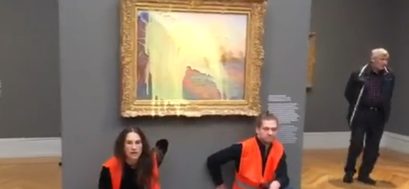 Klímavédelmi aktivisták krumplipürével mázoltak le egy 45 milliárdot érő Monet-festményt