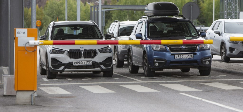 Az EU már gondolkodik rajta, mihez kezdjen a menekülő oroszokkal