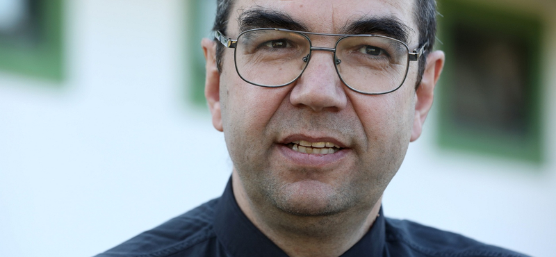 Kézikönyv készült a romákkal foglalkozó papoknak, egyházi és civil szakembereknek
