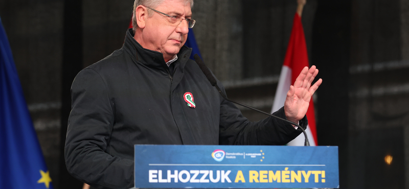 Pápa leendő MSZP-s polgármesterjelöltje a választás előtt átlépett a DK-ba