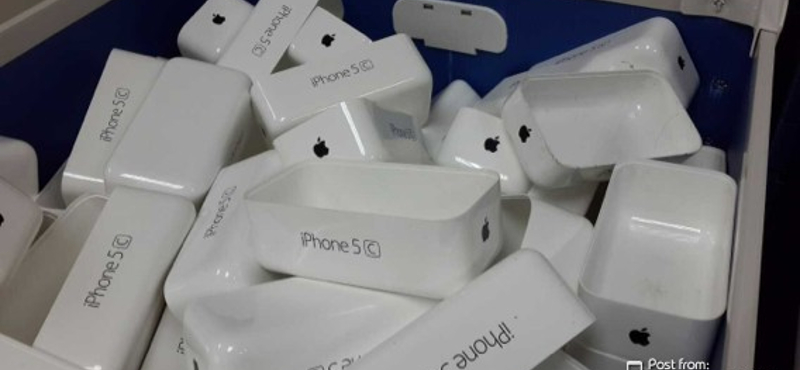 Ebbe csomagolják az olcsó iPhone-t?