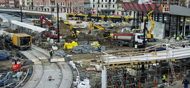 Széll Kálmán téri felújítás: kevés plusz, de az is hibával