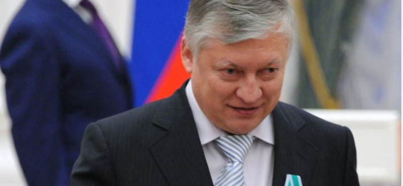 Nincs kómában az oroszok korábbi sakkvilágbajnoka, Anatolij Karpov