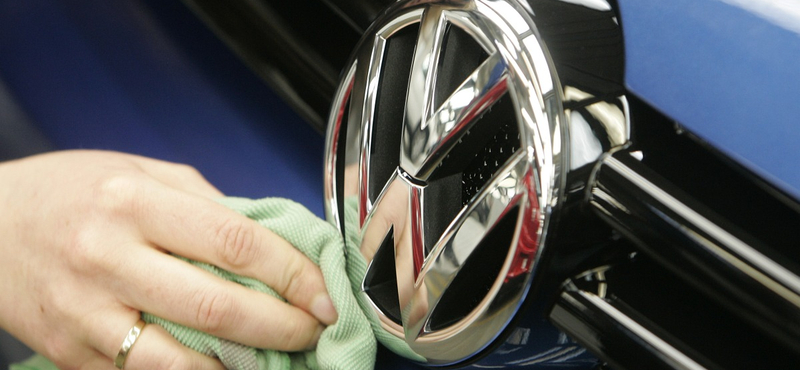 Ötmilliónál több kocsit ad el idén a VW