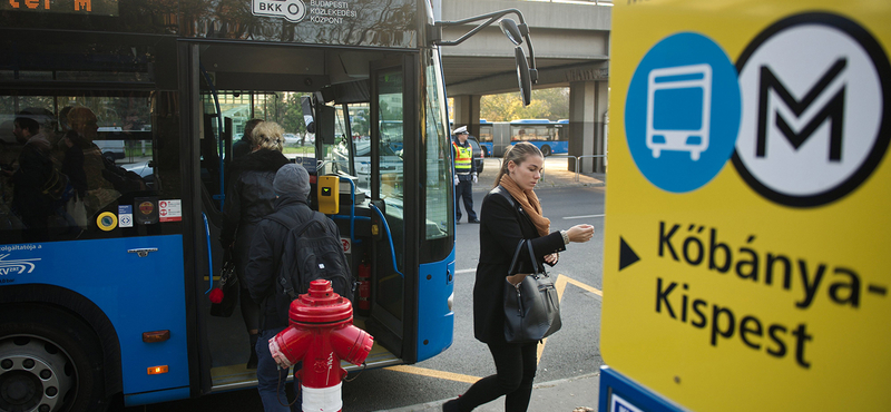 A hétfő reggeli csúcsban közepesre vizsgázott a dél-pesti metrópótlás