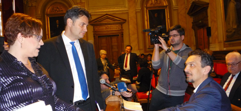 Megint megpróbáltak belerúgni a fideszesek Márki-Zay Péterbe Hódmezővásárhelyen, elhibázhatták