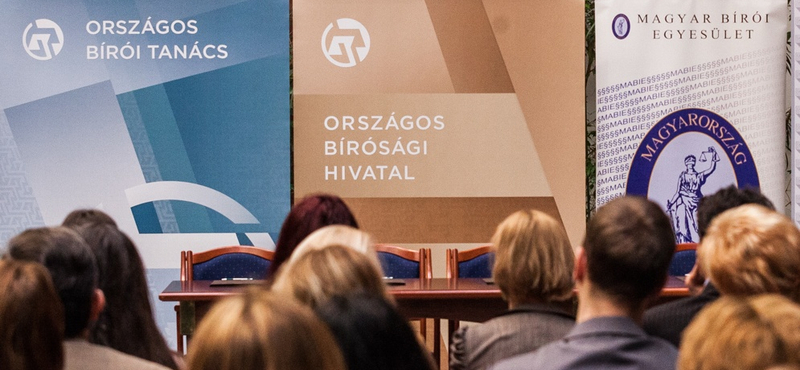 Kihátráltunk egy nemzetközi akcióból, mert a kormány török barátai ellen szólt