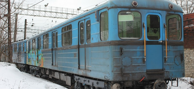 Fotókat közöltek az oroszok az első budapesti metróroncsról