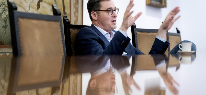 Karácsony: "Ki sem kellene mondanunk Orbán nevét"