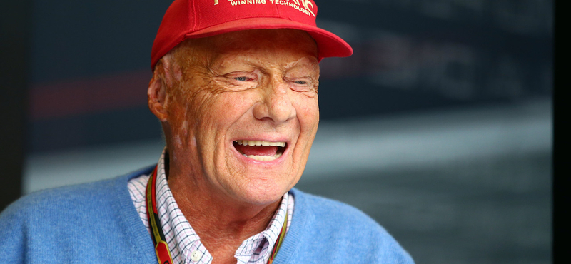 Niki Lauda videóban üzente meg, hogy hamarosan visszatér