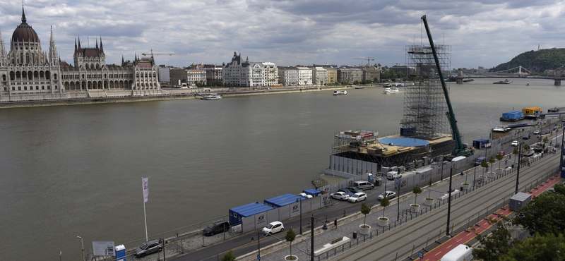 Megszűnik a tömegnyomor a Batthyány téren