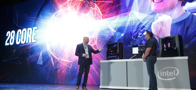 Itt az Intel 28 magos processzora, ami brutális erőt telepít az asztali gépekbe