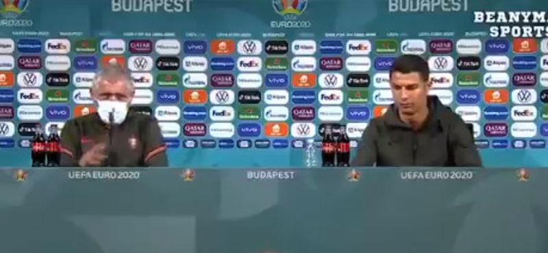 „Igyatok vizet!” – mondta Ronaldo, miután látványosan eltüntetett két Coca-Colát