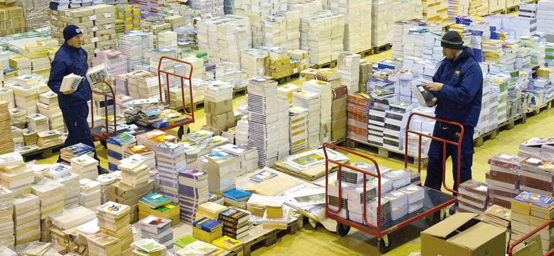 Nagy változás várható az iskolákban: csak az állami tankönyv maradhat?