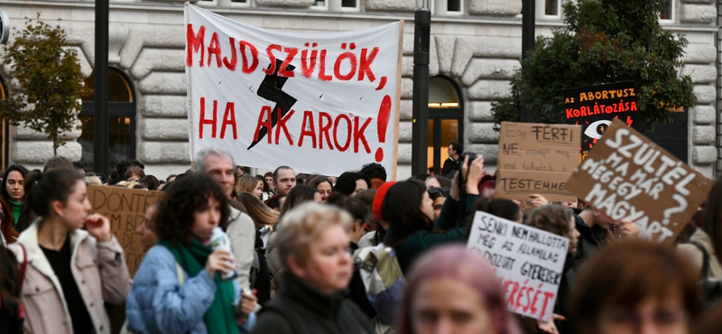 „Ha a fogantatáshoz két ember kell, akkor a férjnek miért nem kell meghallgatnia a szívhangot?”