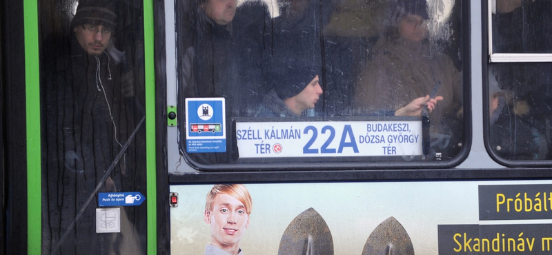 Jól jár, ha tömegközlekedik szilveszter éjjel Budapesten