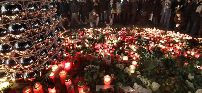 Menekültek vittek virágot a berlini vásárhoz - fotók