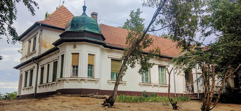 Látogatási tilalmat rendeltek el két kecskeméti idősotthonban