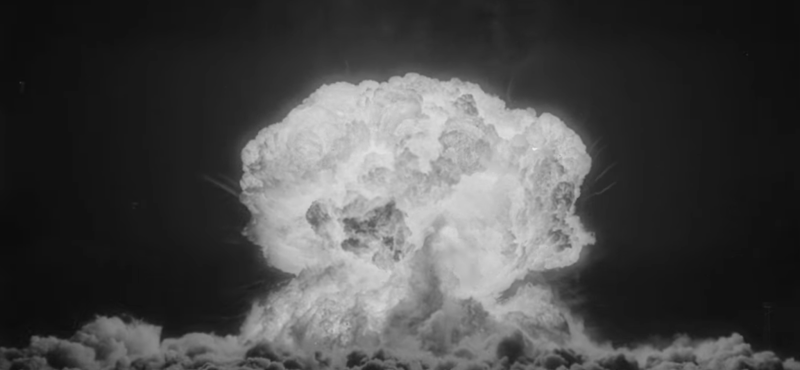 62 sosem látott, titkos videó került fel a YouTube-ra az USA kísérleti atomrobbantásairól