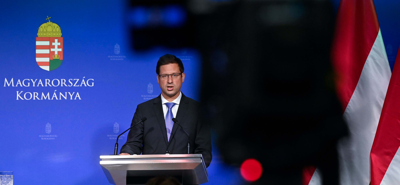 Megvan, ki állhat Szentkirályi helyére a kormányinfón