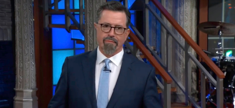 A magyar nácik lábkrémén poénkodott egy jót Stephen Colbert
