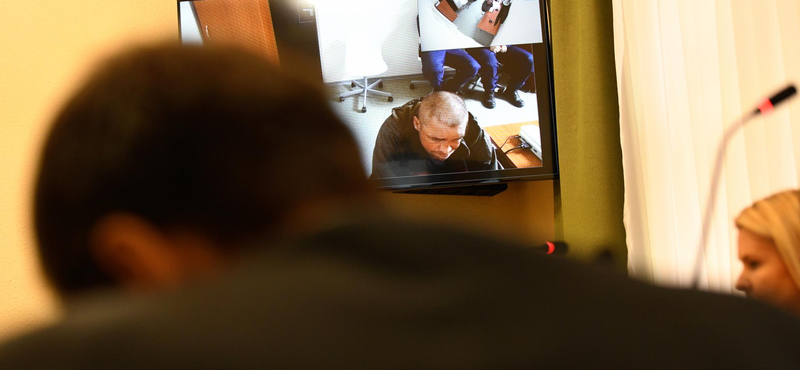 "Hát, ott aludtam, be voltam rúgva" - elkezdődött az első hajléktalan pere Budapesten