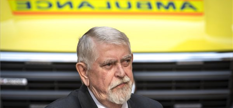 Kásler Miklós elmondta a véleményét a "vasalódeszkás" tanár ügyéről