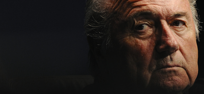 Bőkezűen osztogatták maguknak a bónuszokat Blatterék