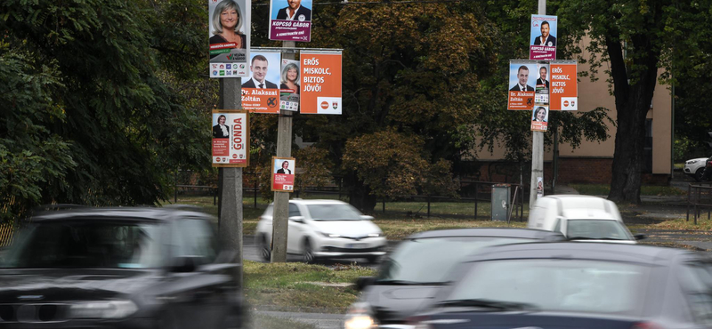 A rendőrség nyomoz, közpénzből készültek-e a miskolci fideszes plakátok