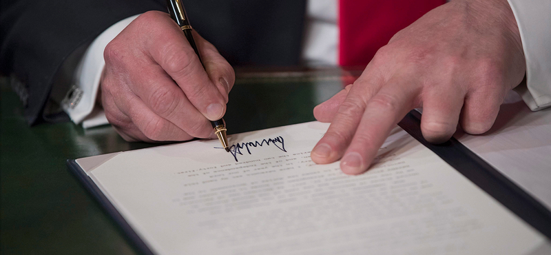 Máris alkalmazták Trump muszlim menekülteket sújtó rendeletét?