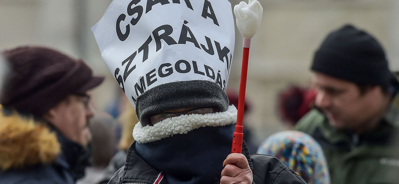 Törvénysértő politikai húzások csupán a túlóratiltó önkormányzati döntések?