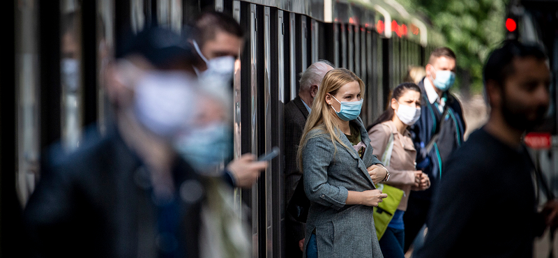 Szigorítana a főváros: jöhet a 15 ezres bírság és a kötelező maszkviselés a mozikban