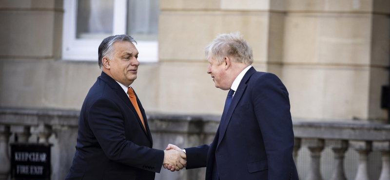 Orbán Viktor telefonon tárgyalt Boris Johnsonnal