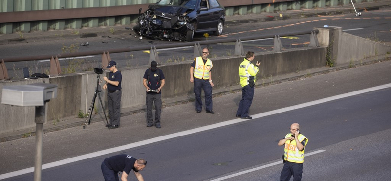 Szándékosan okoztak baleseteket Berlinben, szélsőséges és pszichés beteg is lehet az ámokfutó