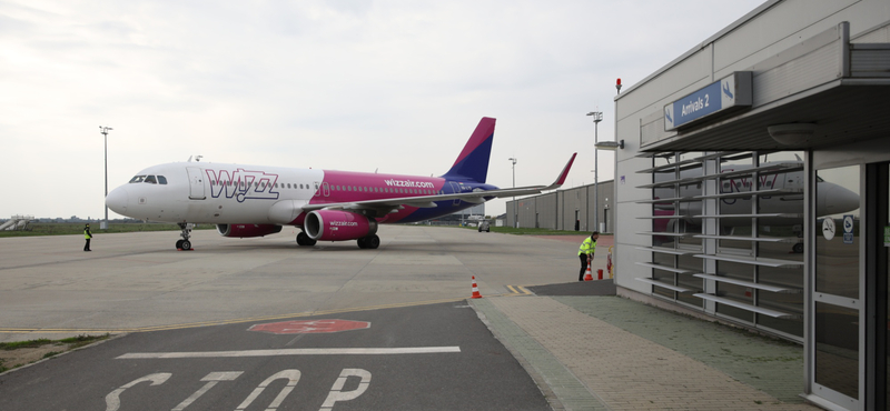 Vérző utas miatt hajtott végre kényszerleszállást a Wizz Air Budapestről Abu-Dzabiba tartó járata