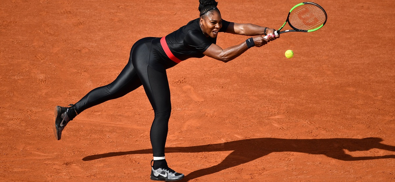 Jövőre már nem játszhat fekete testre feszülős ruhájában Serena Williams